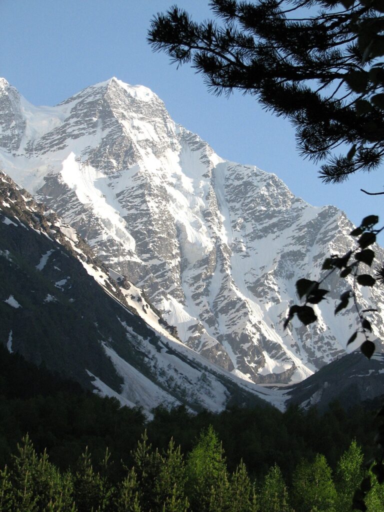 mountain, russia, nature-5238681.jpg